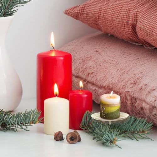 Alipis 4pcs Gold Candle Holder with Wreath Design