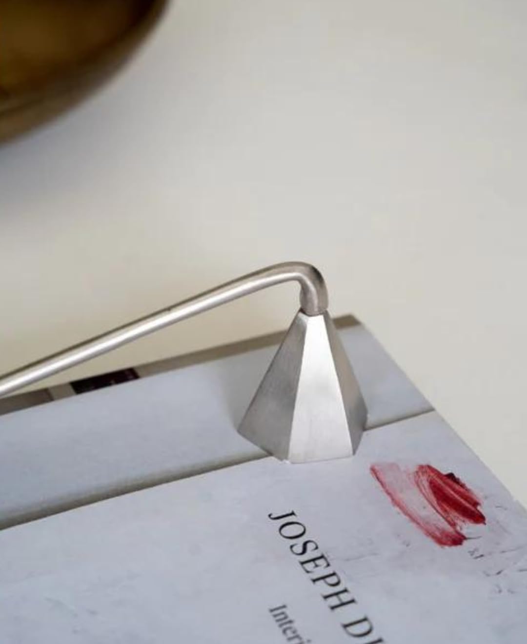 Alice Lane Candle Snuffer - Elegant Luxury Accessory