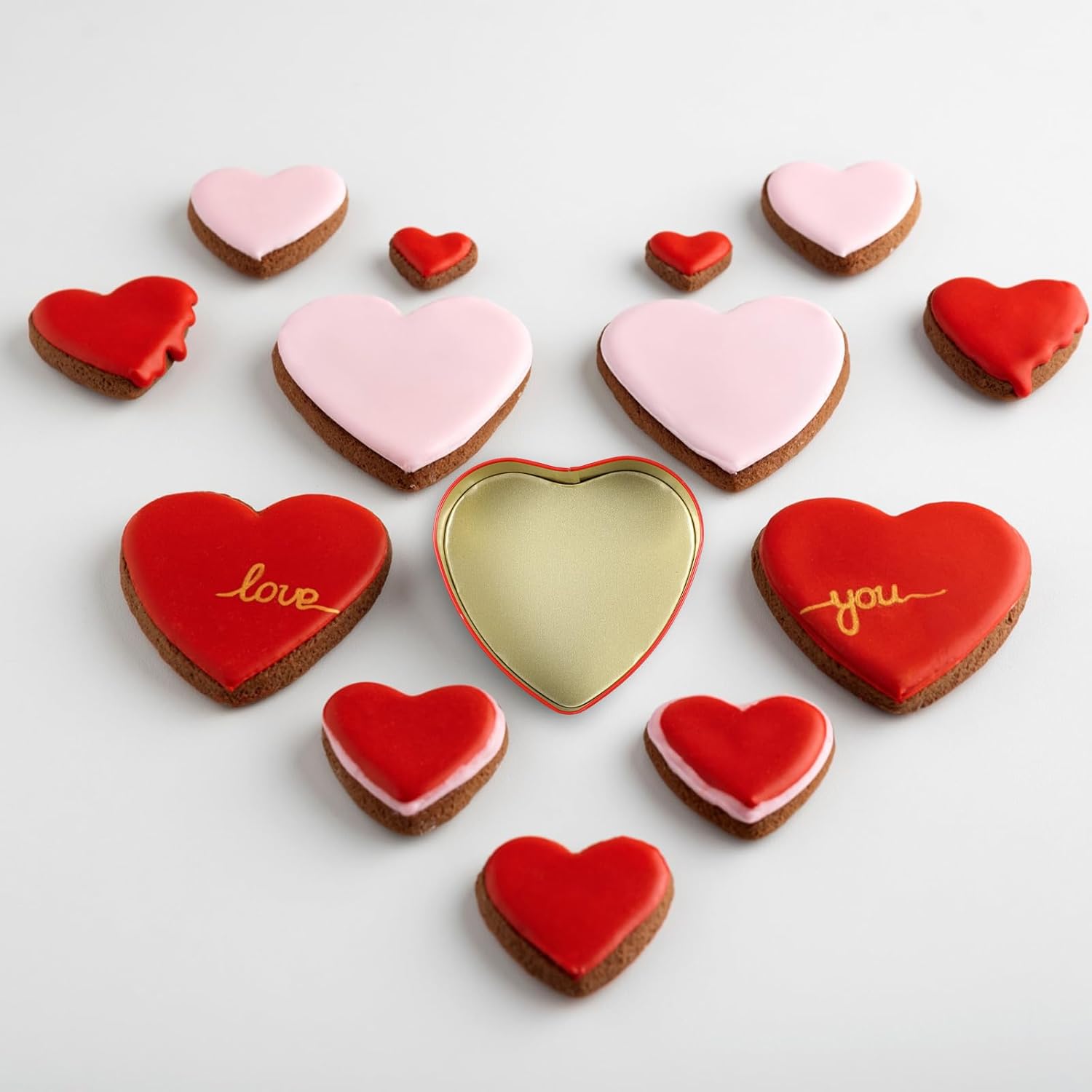 Blulu 18 Pcs Heart Shaped Metal Tins with Lids Red
