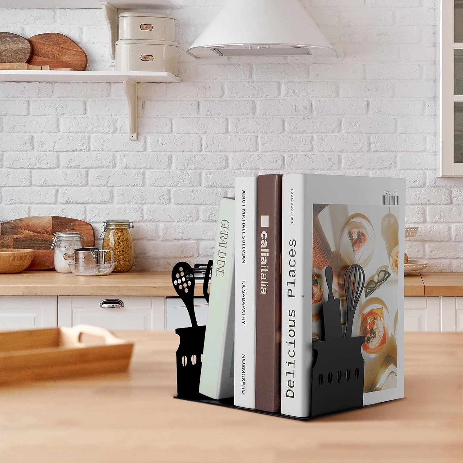 Zonon Black Spoon Pattern Metal Bookends for Kitchen 1