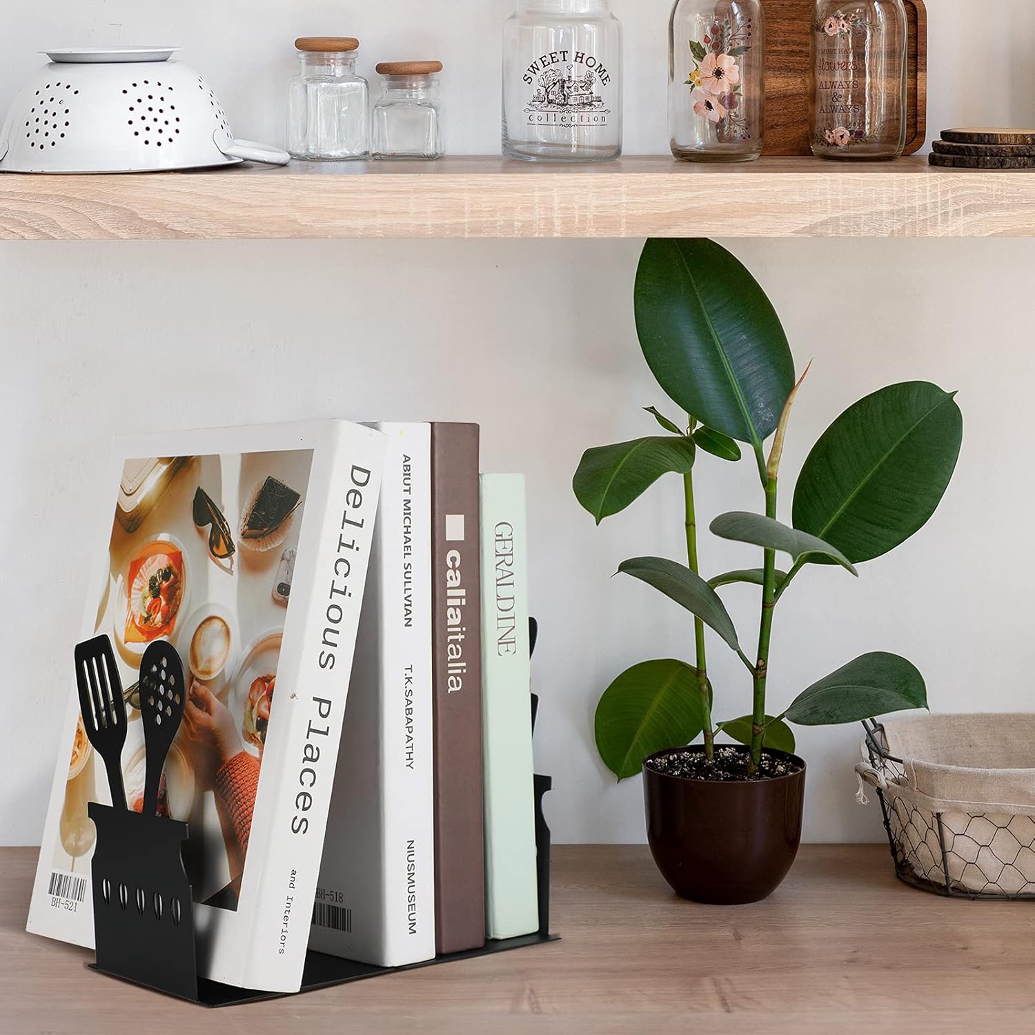 Zonon Black Spoon Pattern Metal Bookends for Kitchen 1