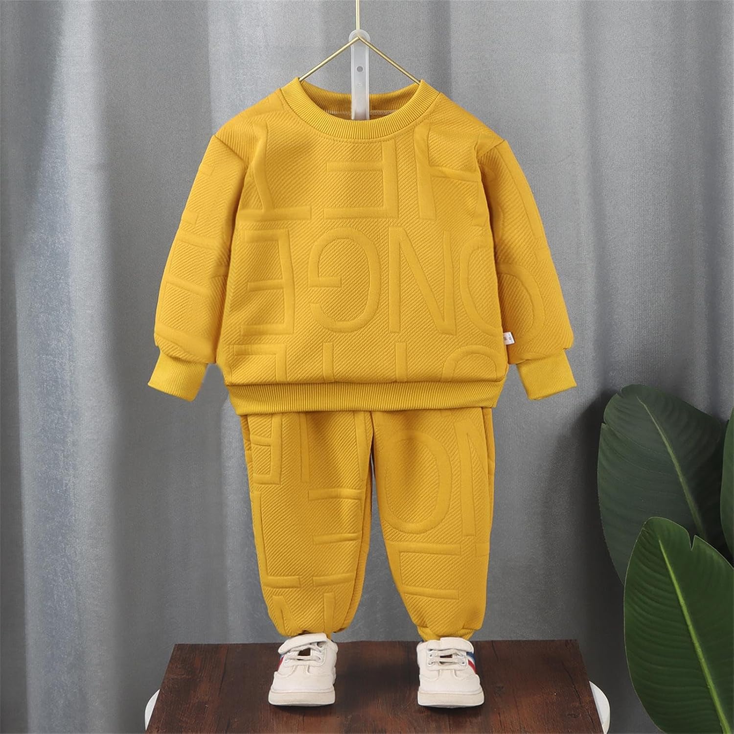 Toddler Girl Winter Suit with Letter Print