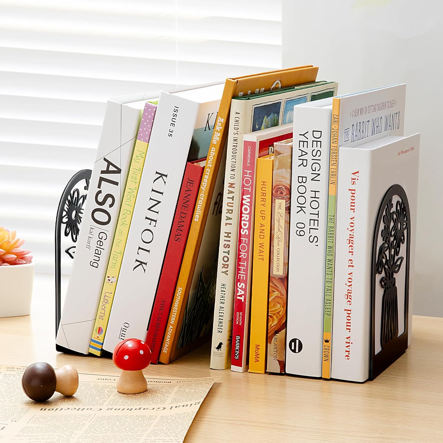 Umikk Decorative Vase Bookends for Home Office
