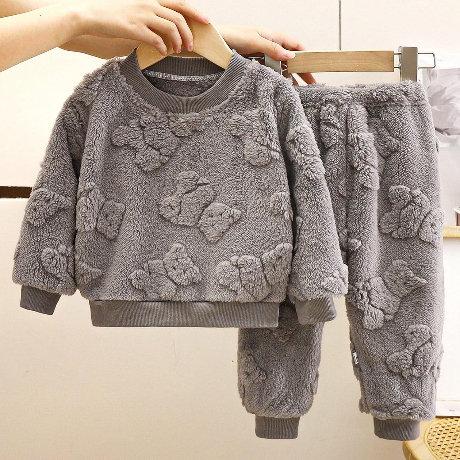 Kids 2-Piece Fleece Pajama Set for Winter