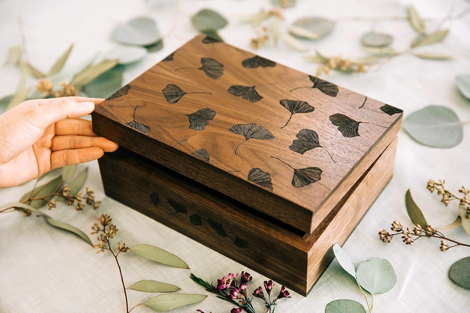 Ginkgo Leaves Wood Keepsake Box for Personalized Gifts