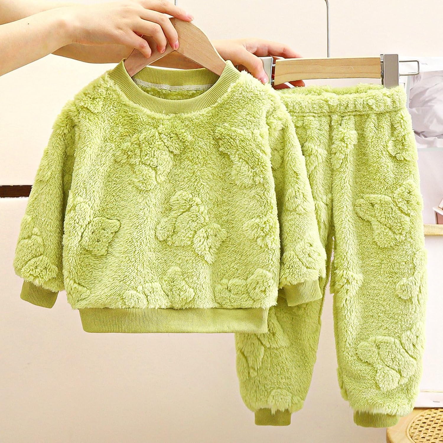 2-Piece Fleece Pajama Set for Kids Winter Warm Flannel Sleepwear
