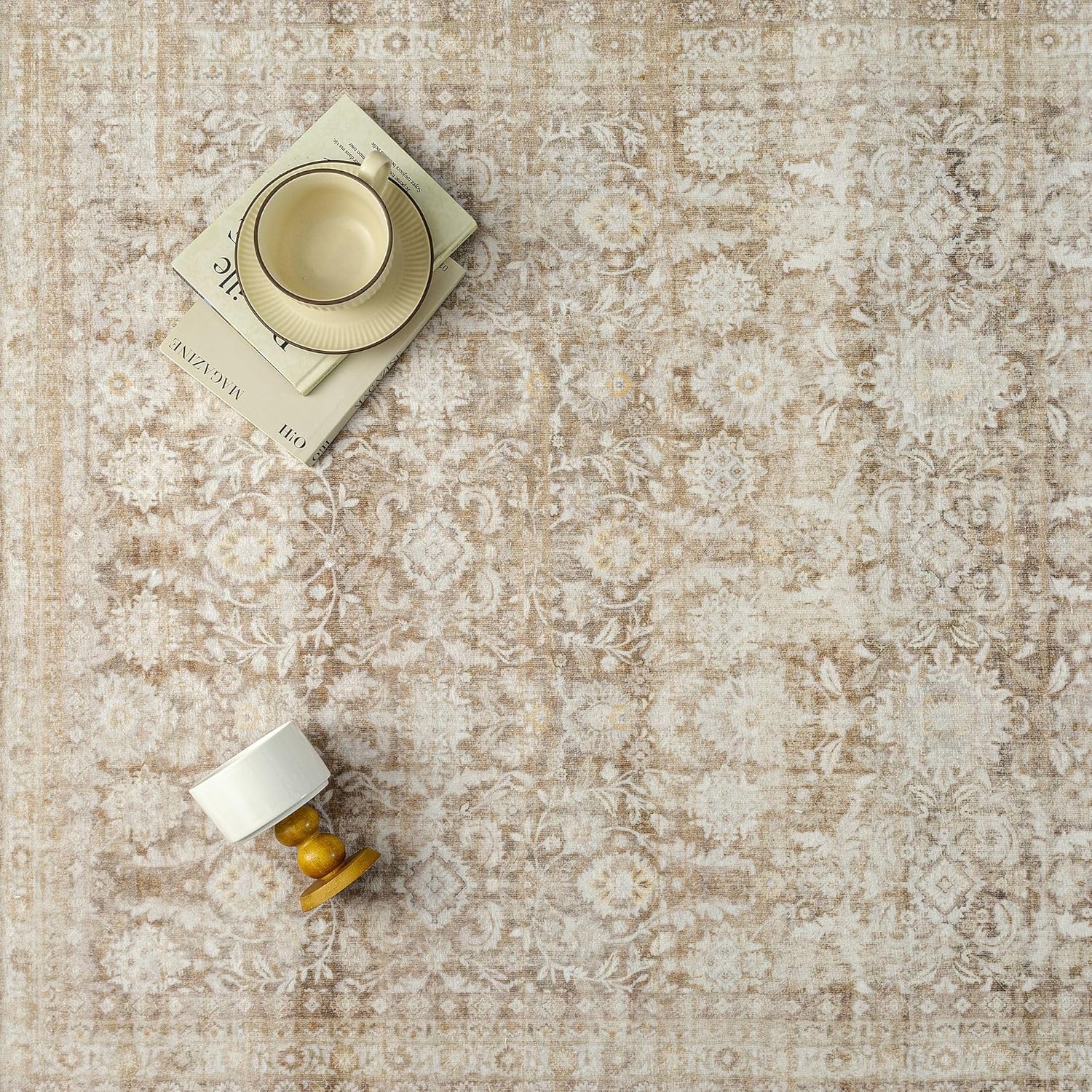 WondRg Distressed Floral Hallway Runner Rug
